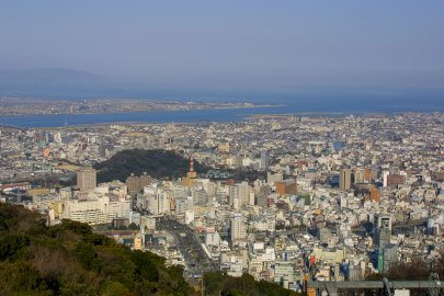 眉山から望む徳島城跡