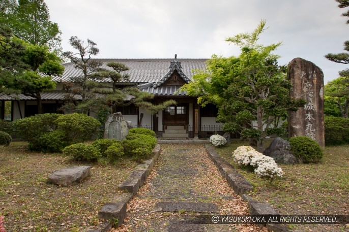 山崎城本丸跡