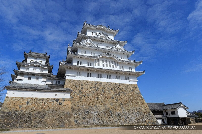 平成の修理を終えた姫路城