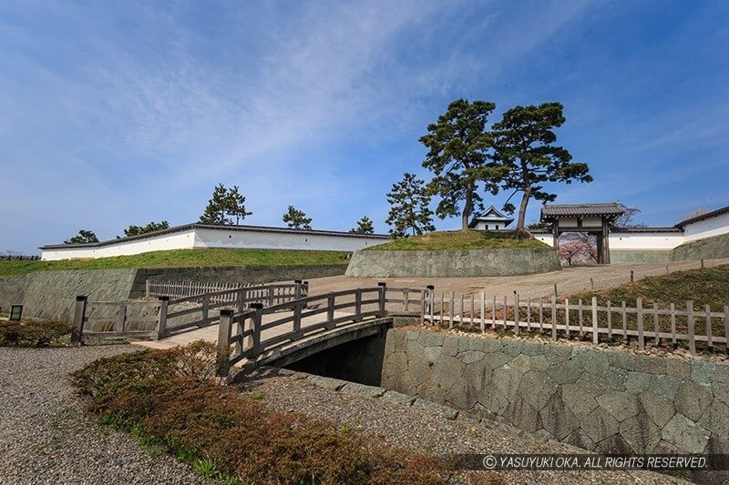 松前城の搦手二ノ門・三本松土居・二ノ丸土居・松前城