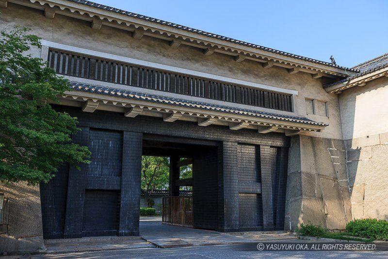 大阪城多聞櫓と大門