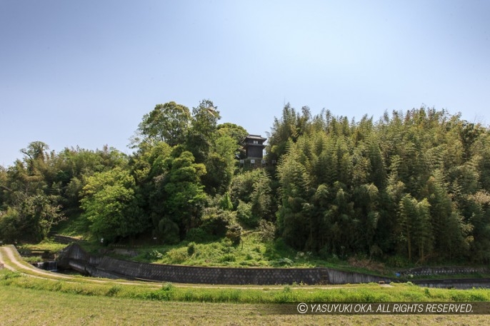 淡河城・本丸全景