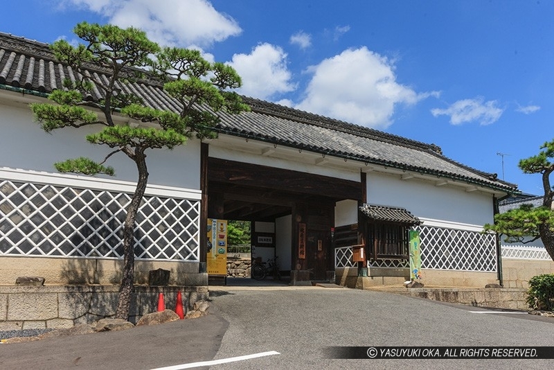 林原美術館の正門