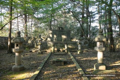 安土城の信長廟
