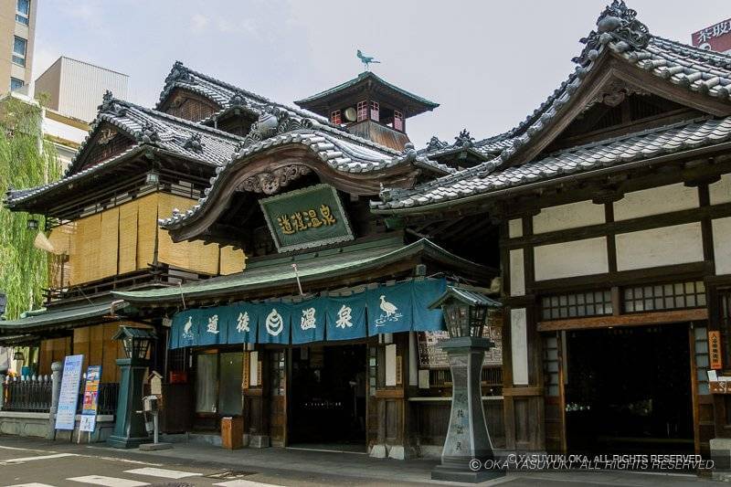 道後温泉本館
