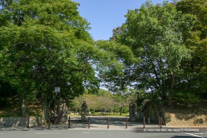 吉田城三の丸口門跡