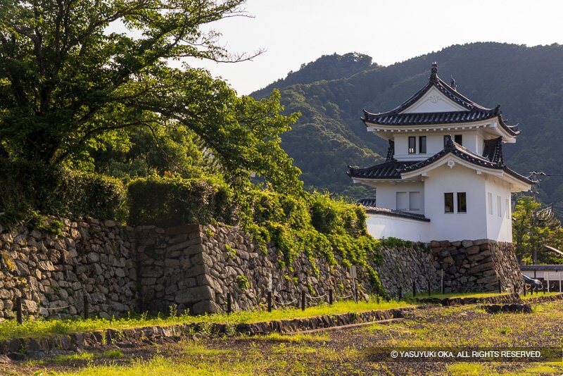 田辺城本丸石垣と彰古館