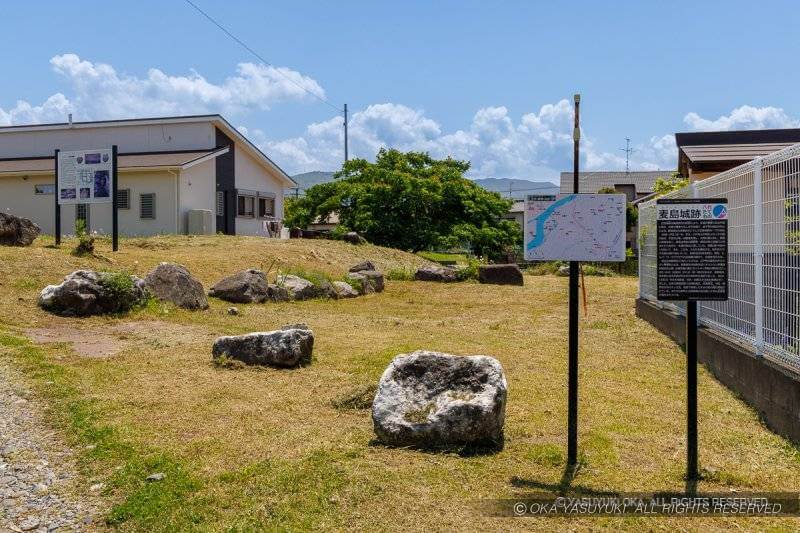 麦島城天守台跡