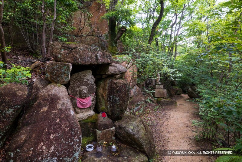 甲山刻印群A地区