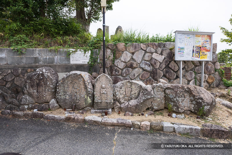 小林墓地の六地蔵
