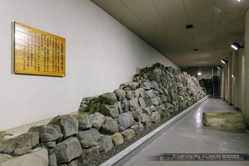 高松城の地下石垣