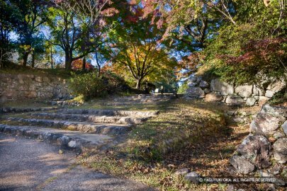 鳥羽山城大手門跡