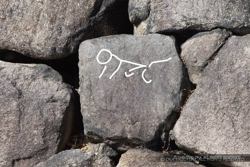 47号壁の「猿」刻印1