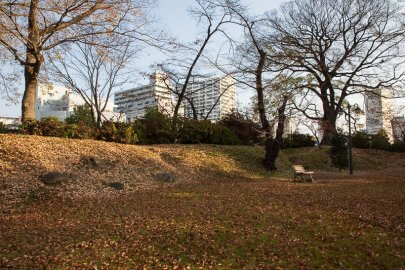 高崎城三の丸の土塁