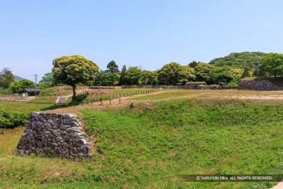 月山富田城大手門跡・山中御殿平