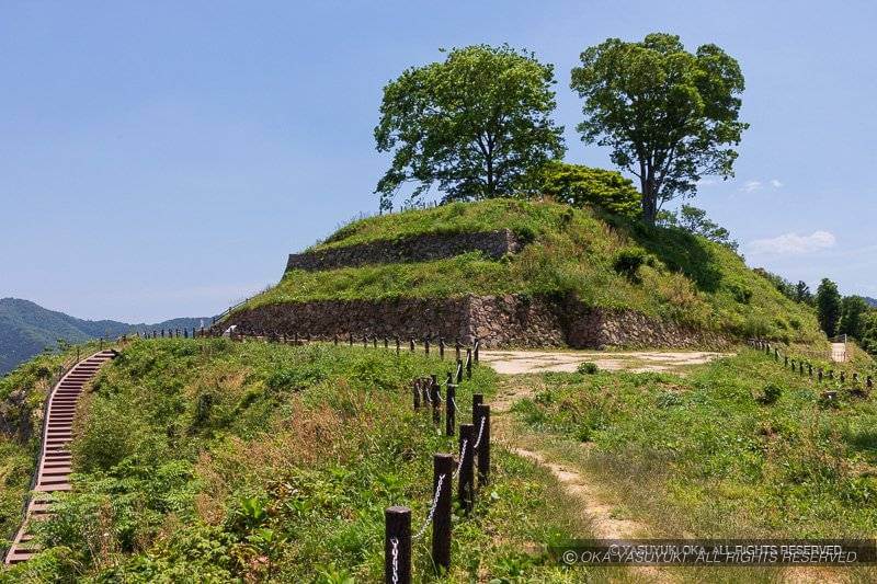 月山富田城三の丸跡