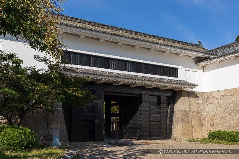 大阪城多聞櫓と大門