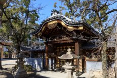 高槻城の移築城門（野見神社唐門）