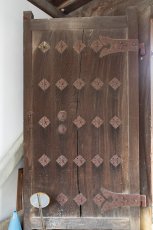 新御殿門の一枚板の門扉