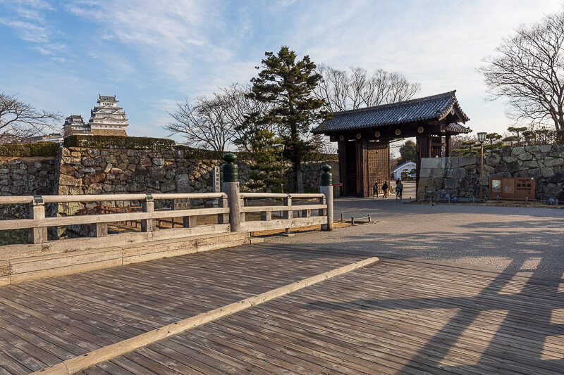姫路城大手門と桜門橋