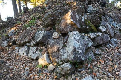 美濃金山城・天守台西南隅石