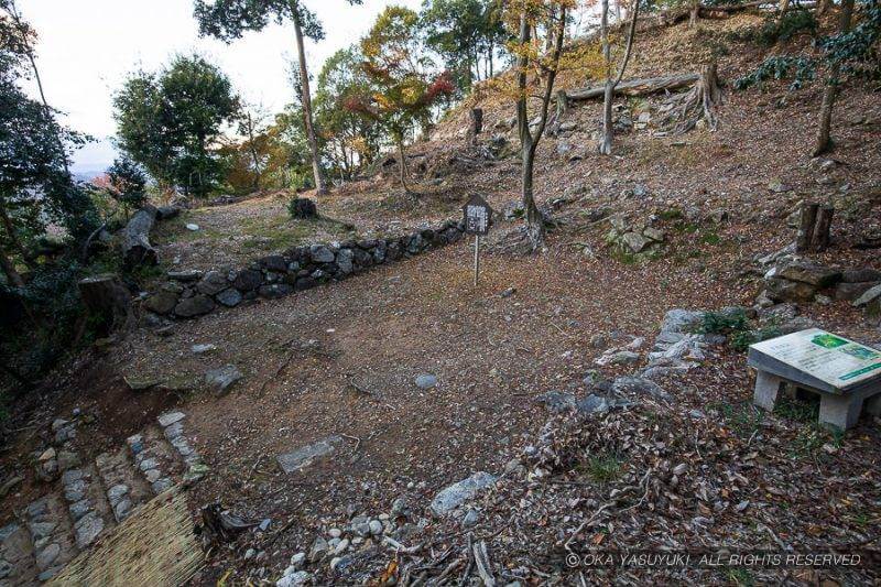 美濃金山城・大手枡形