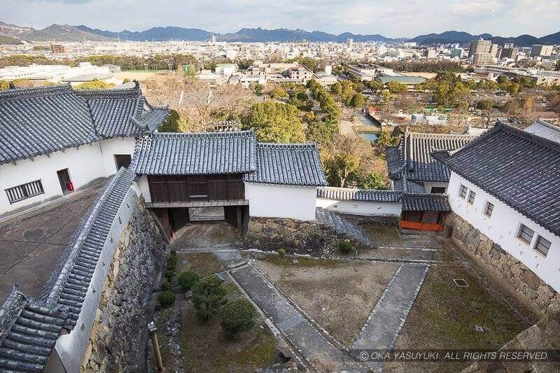 姫路城東小天守１階から見るトの一門