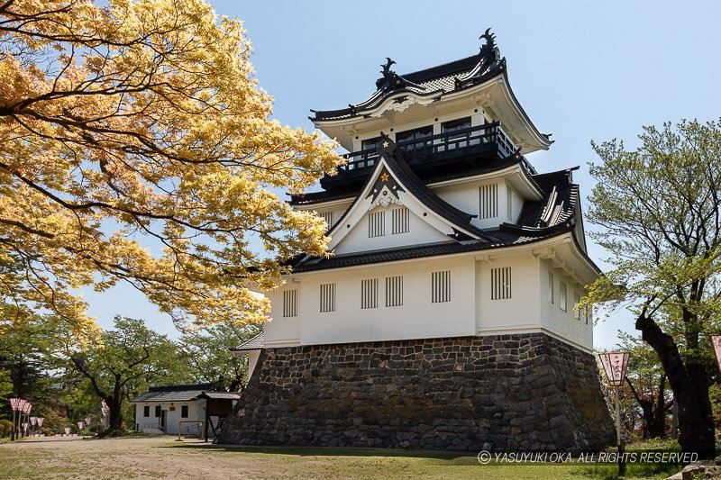 横手城