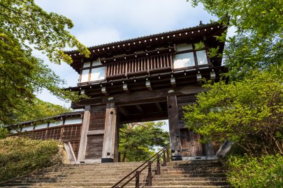 久保田城の復元された表門