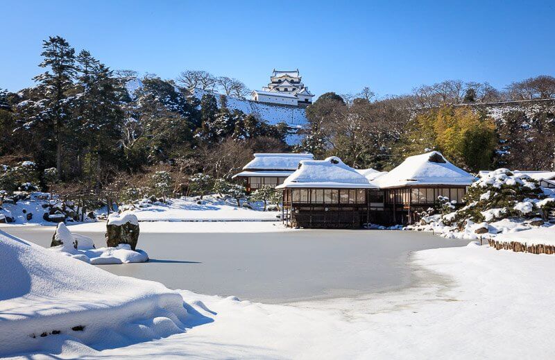 冬の彦根城玄宮園