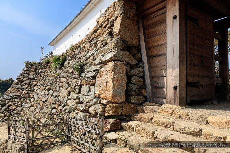 浜松城天守門石垣の鏡石