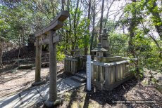 蜂須賀小六正勝の墓