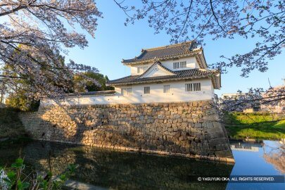 水口城の模擬御矢倉「水口城資料館」