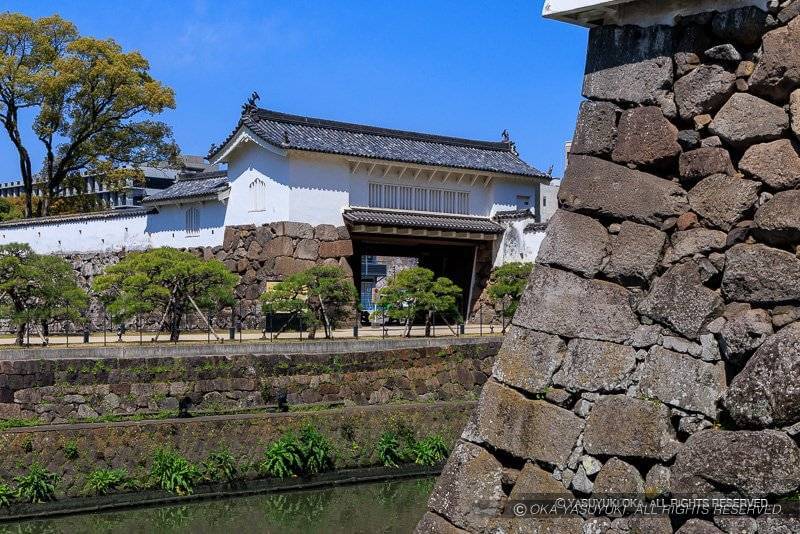 府内城大手門と廊下橋跡