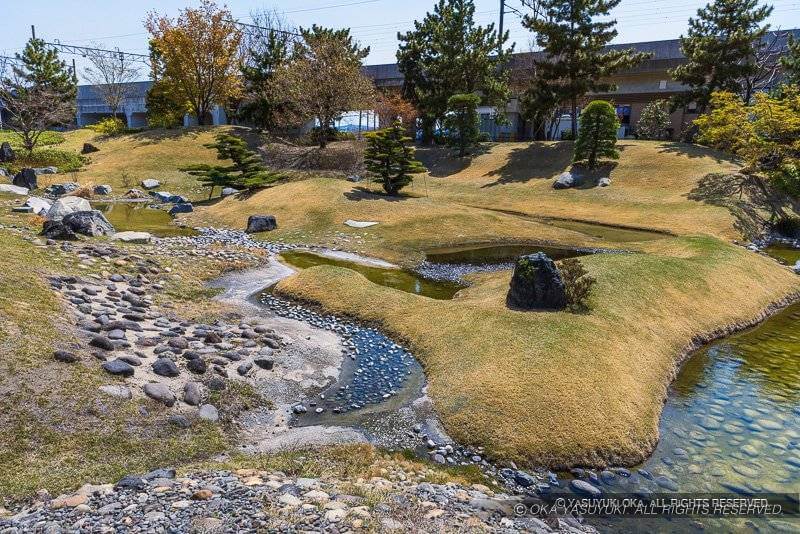 東池・大友氏館跡庭園