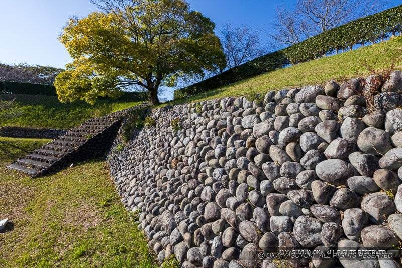 横須賀城の玉石垣