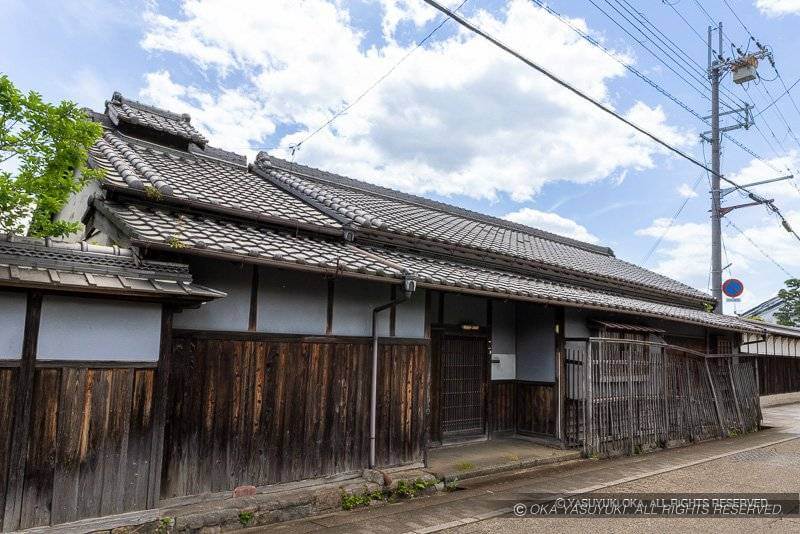 柳本陣屋の武家屋敷跡
