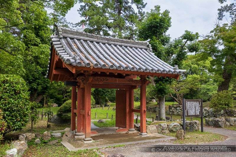 津城 入徳門