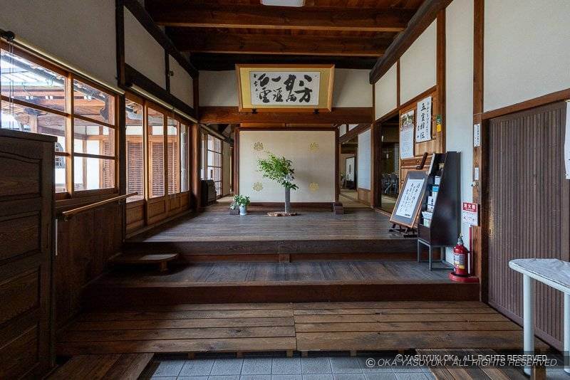 迎乗寺に移築された柳本陣屋中奥御殿の玄関
