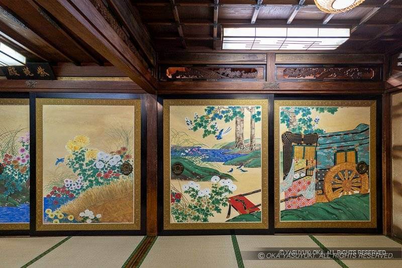 鯛よし百番の修復された襖絵