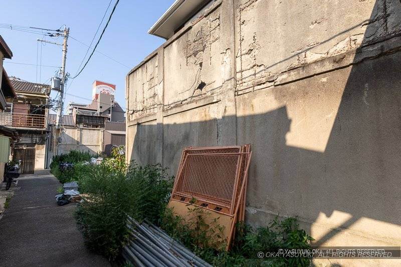 飛田新地の壁遺構（北西部2）
