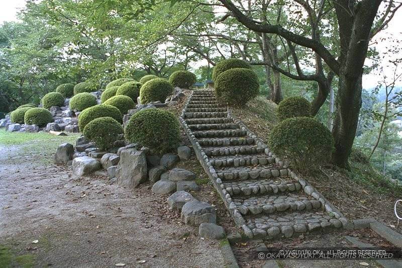 亀山城三重櫓跡