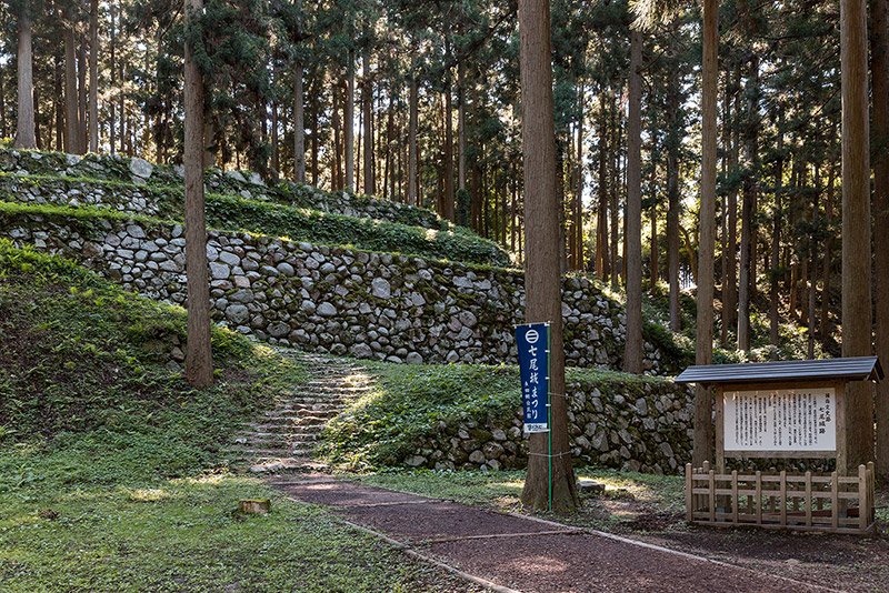 七尾城の桜馬場の石垣