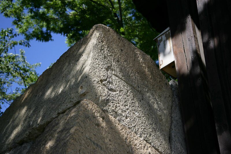 姫路城大手門　手斧の石垣刻印
