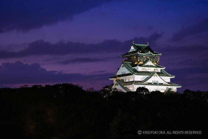 大阪城のライトアップ、最終段階