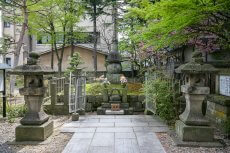 蒲生氏郷の墓（興徳寺）