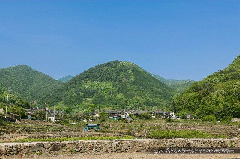 要害山城の遠景