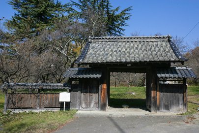 高遠城の大手門