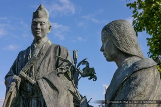 細川忠興・細川ガラシャ銅像
