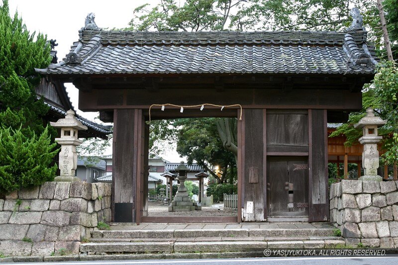 膳所神社北門